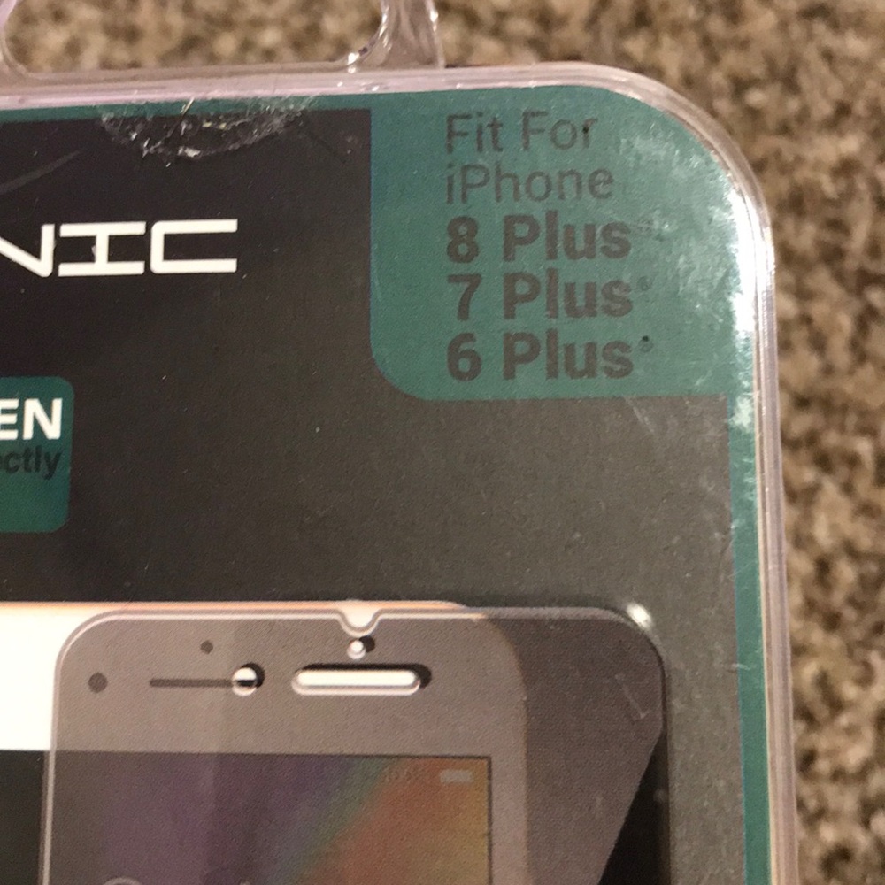 Screen protector - Picture 2 of 3